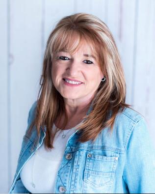 Headshot of Marlene Lucas