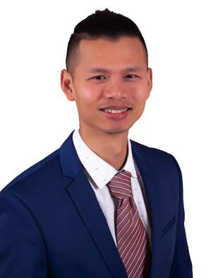 Headshot of Lei Wang