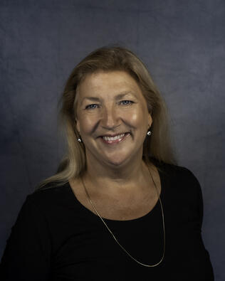 Headshot of Deborah Booth