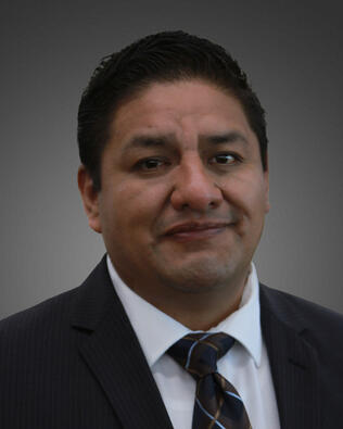 Headshot of Jose Flores