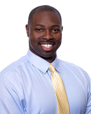 Headshot of Clifton Wright
