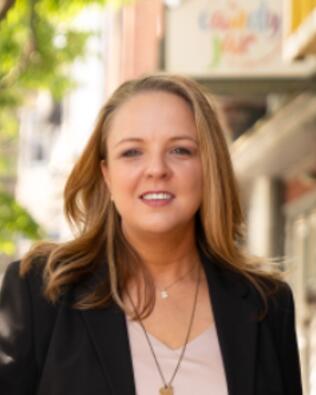 Headshot of Christine Gallagher