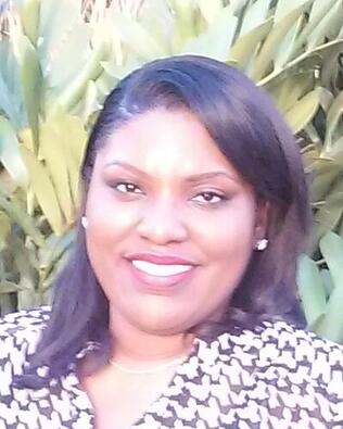 Headshot of LaToya McBean