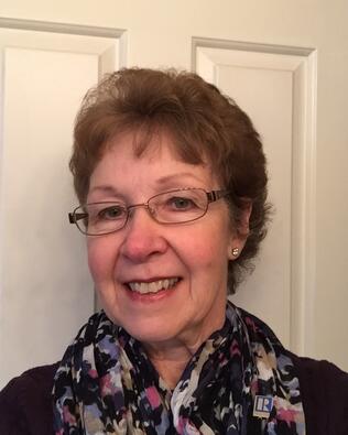 Headshot of Alice Thompson