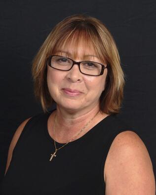 Headshot of Tina Ray