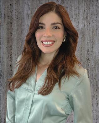 Headshot of Andrea Mora