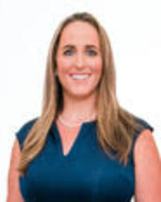 Headshot of Stephanie Bartek