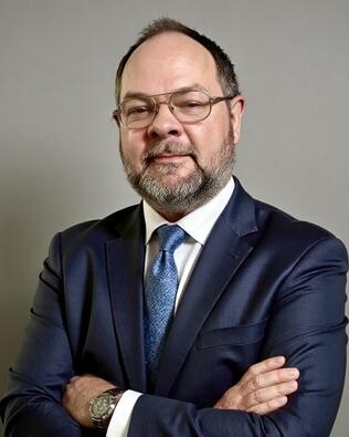 Headshot of Timothy McCubbin