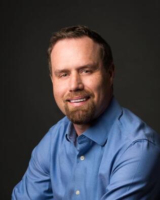 Headshot of Andrew Verleger