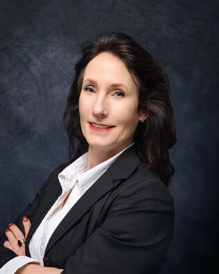 Headshot of Renee Roth