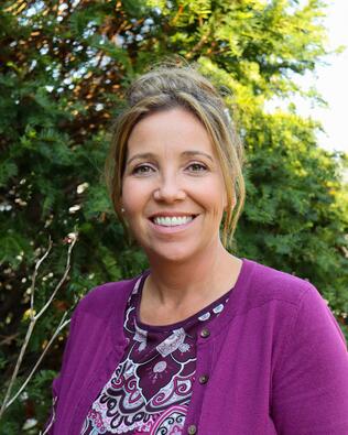 Headshot of Rachel Roberge