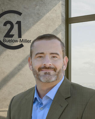 Headshot of Matthew Deville