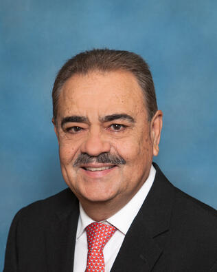 Headshot of Hector Millan