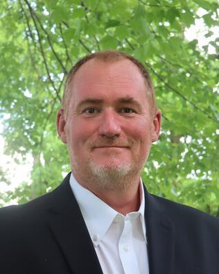 Headshot of Ken Scott