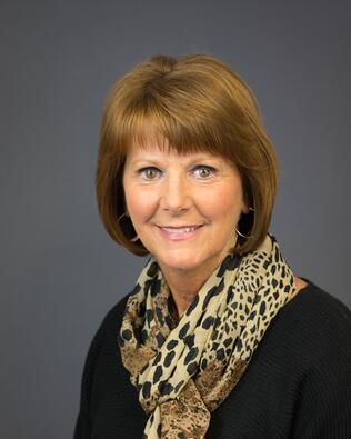 Headshot of Carolyn Long