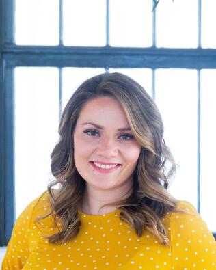 Headshot of Shannon Hurley