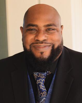 Headshot of Alja Taylor III
