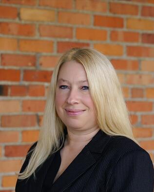 Headshot of Jennifer Burrus