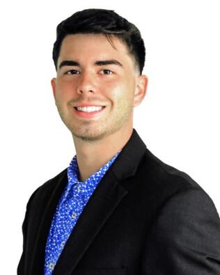 Headshot of Nathan Simons