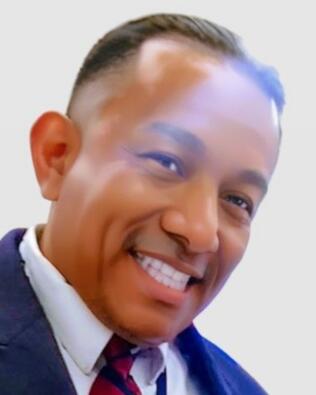 Headshot of Felipe Ortega