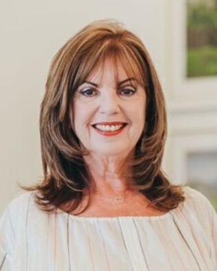 Headshot of Renee Runyon