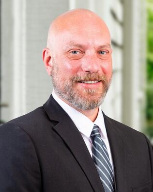 Headshot of Timothy Brockhoff