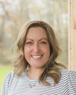 Headshot of Melissa Longnecker