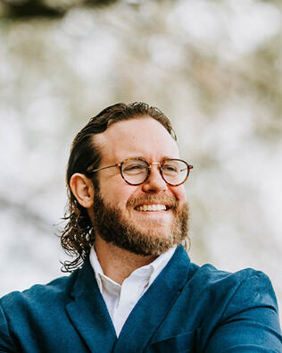 Headshot of Justin Lena