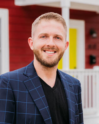 Headshot of Nathaniel Cromlich