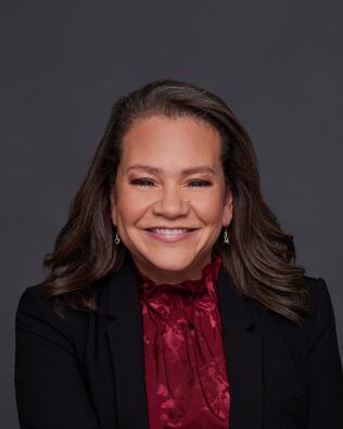 Headshot of Brenda Lounder