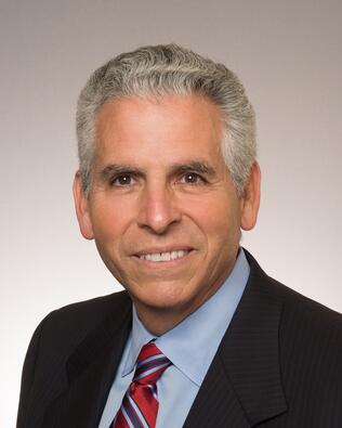 Headshot of Daniel T Piscioneri