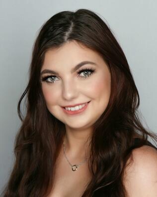 Headshot of Brooke Schaefer