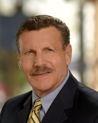 Headshot of Alex Druash