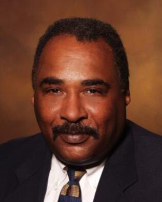 Headshot of Bruce Wright