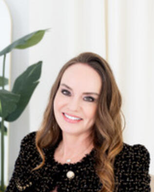 Headshot of Adrianne Trussell