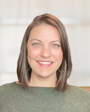 Headshot of Kristin Gentry