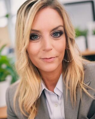 Headshot of Andrea Mayer