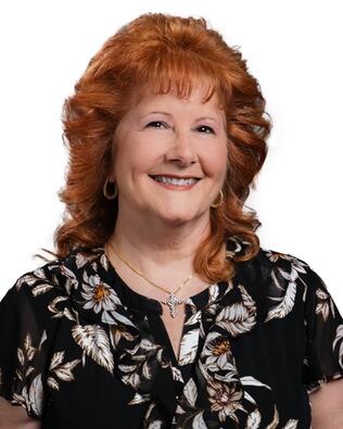 Headshot of Deb Risinger