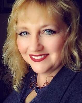 Headshot of Tracy Peoples