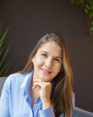 Headshot of Irina Perez