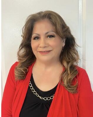 Headshot of Isabel Posadas