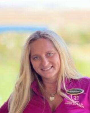 Headshot of Michelle Basso