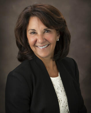 Headshot of Mary Lynn Stone