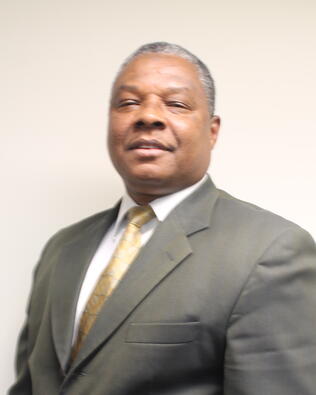 Headshot of Carluto Toussaint