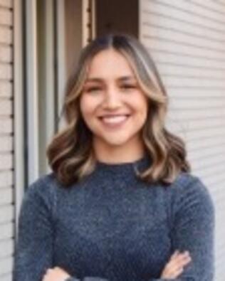 Headshot of Gladys Carrillo