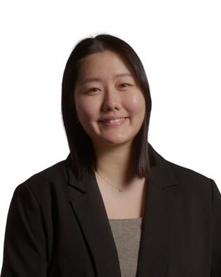 Headshot of Hanna Shin
