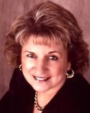 Headshot of Paula Gaut