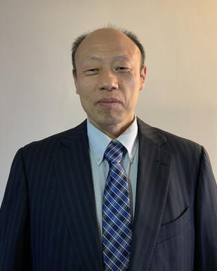 Headshot of Jun Zhang