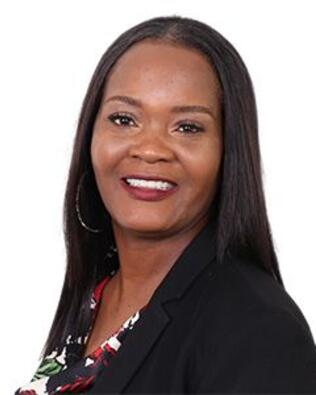 Headshot of Veronica Hart