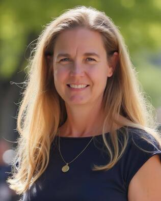 Headshot of Stacey Ehler